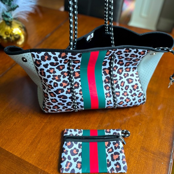 POPUPS Neoprene Tote Bag - Picture 8 of 8